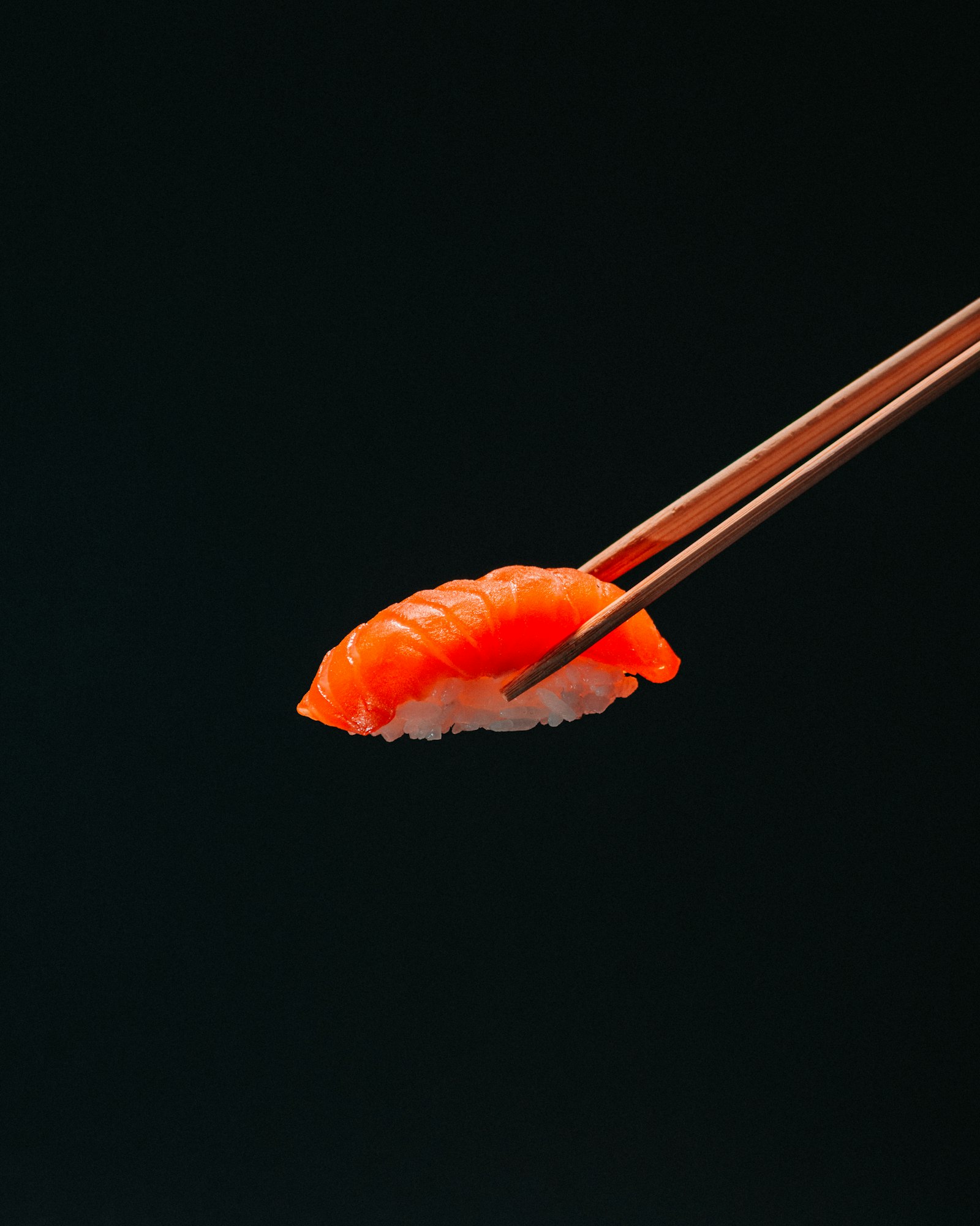 Mittagsgericht mit Wokgemüse